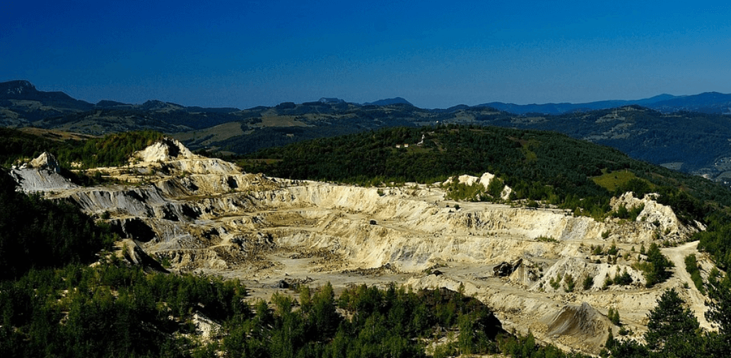 Altın Madeni