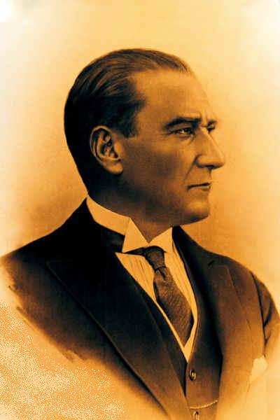 Muhtaç Olduğun Kudret Damarlarındaki Asil Kanda Mevcuttur - Atatürk