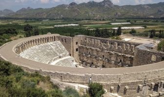 Aspendos Antik Tiyatrosu