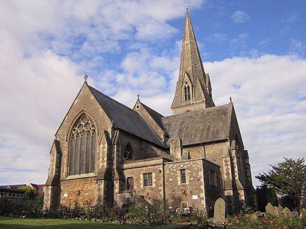 Swindon'da Bir Kilise