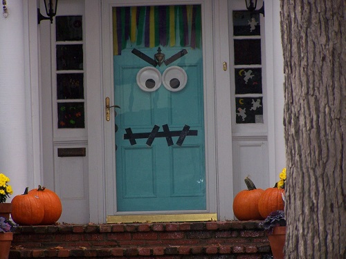 Cadılar Bayramı İçin Korkunç ve İlginç Ev Dekorasyonları, Kapı Süslemeleri