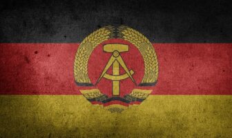 Doğu Almanya Bayrağı