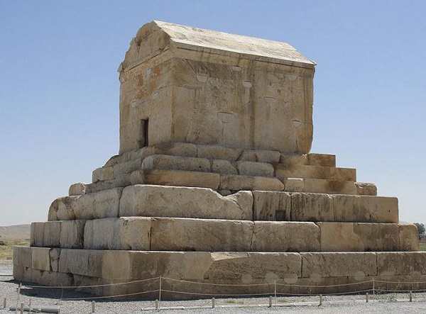 Kiros'un Mezarı