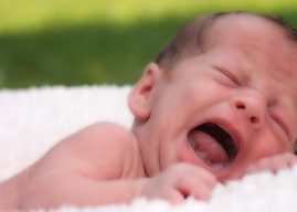 Bebekler Neden Ağlar? Bebeğiniz Neden Ağlıyor Olabilir? Öğrenin