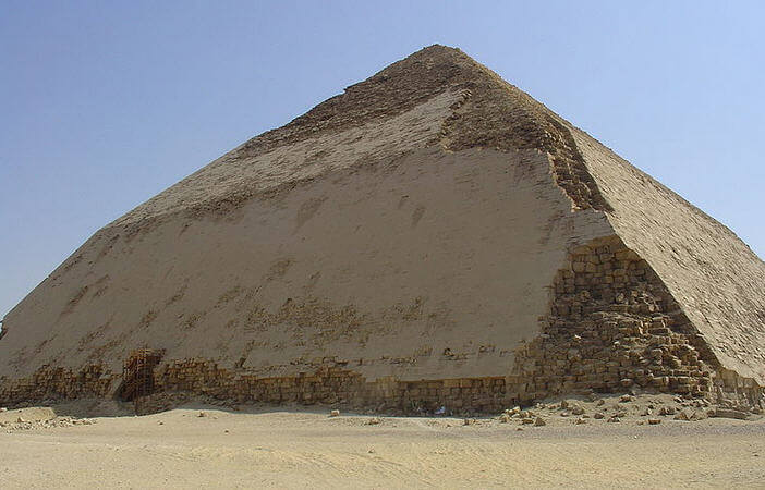 Bükülü (Bent) Piramidi