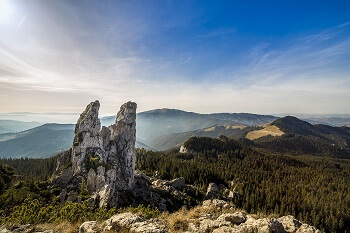Romanya Karpat Dağlarından bir görünüm
