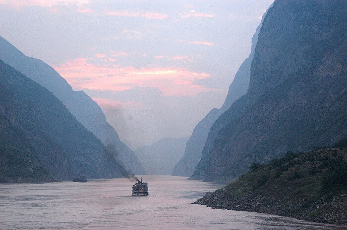 Yangtze Nehri ve Yangtze Boğazı