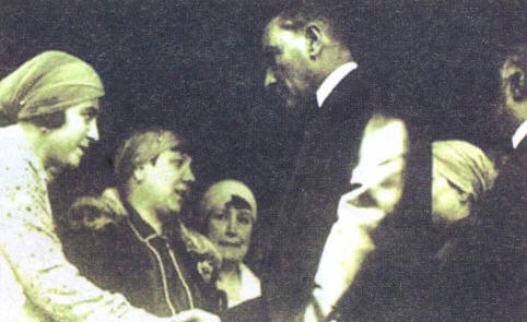 Atatürk kadın