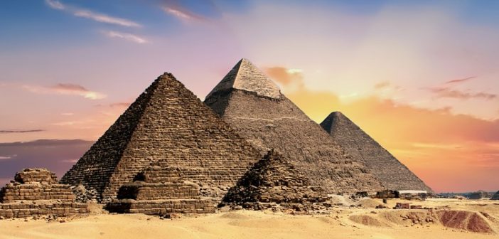 Mısır Piramitlerinin Sırrı Nedir?