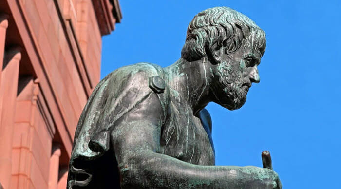 Aristoteles Kimdir? Gerçekçiliğin Babası Antik Yunanlı Filozof