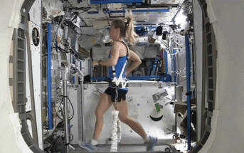 spor yapan astronot