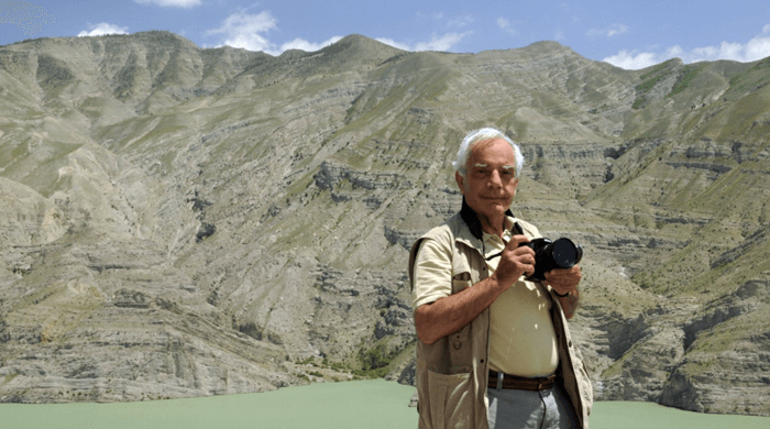 İzzet Keribar: Dünyaya Orijinal Bir Göz İle Bakan Hümanist Fotoğrafçı